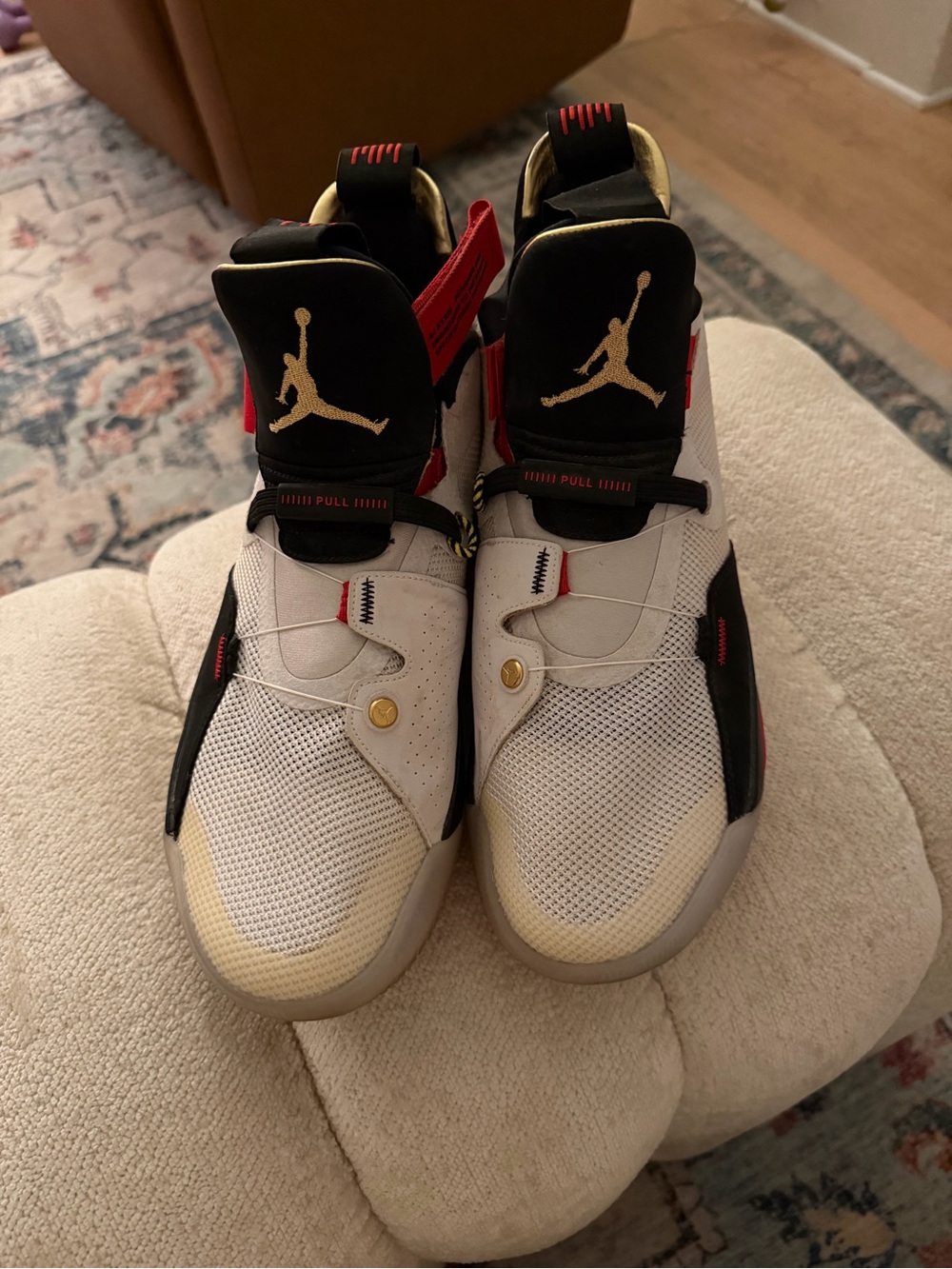 Air Jordan XXXIII Future of Flight Mens Basketball Shoes - White/Black/Red/Gold